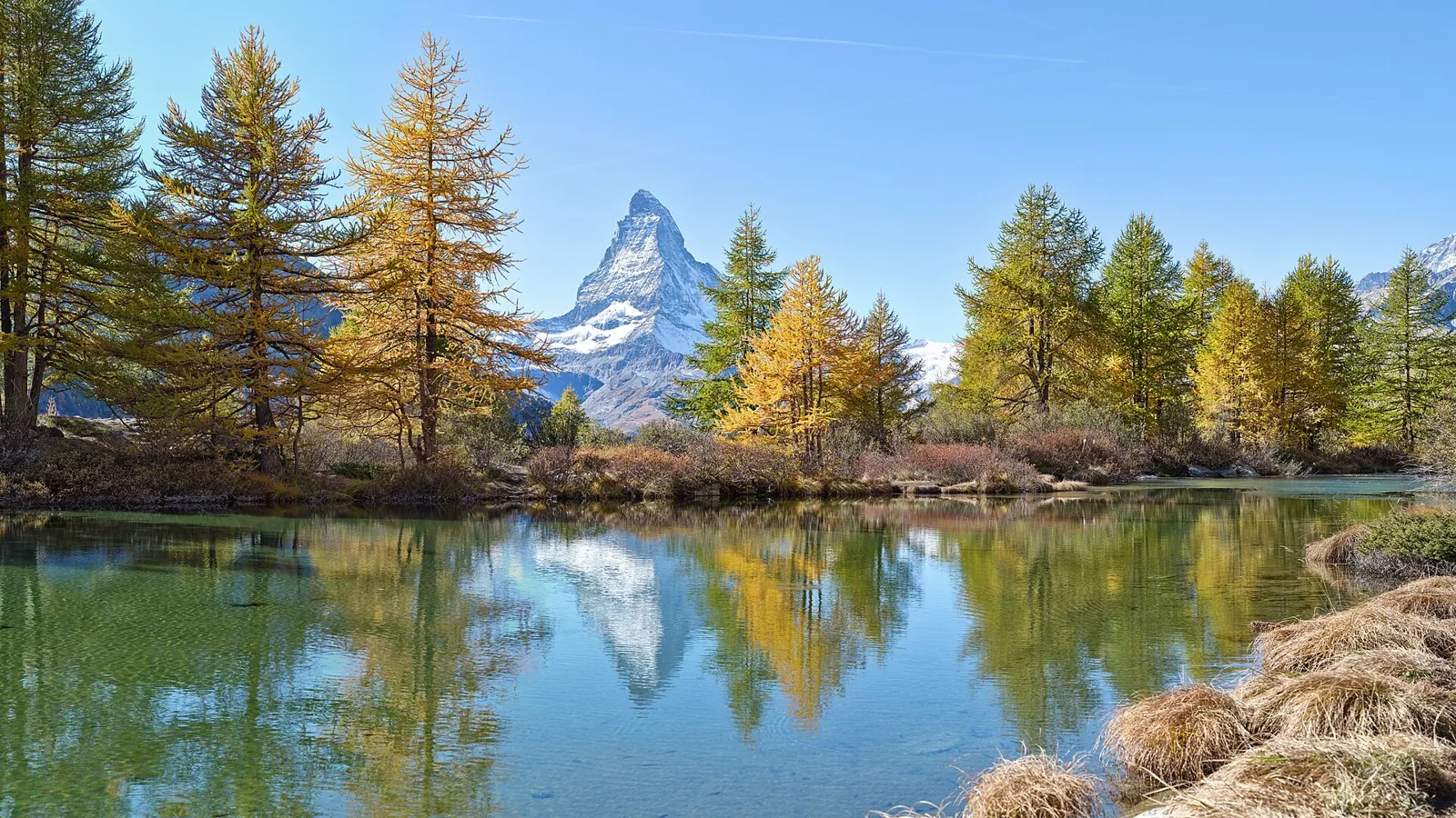 Le Grindjisee, sur le chemin des Cinq Lacs près de Zermatt