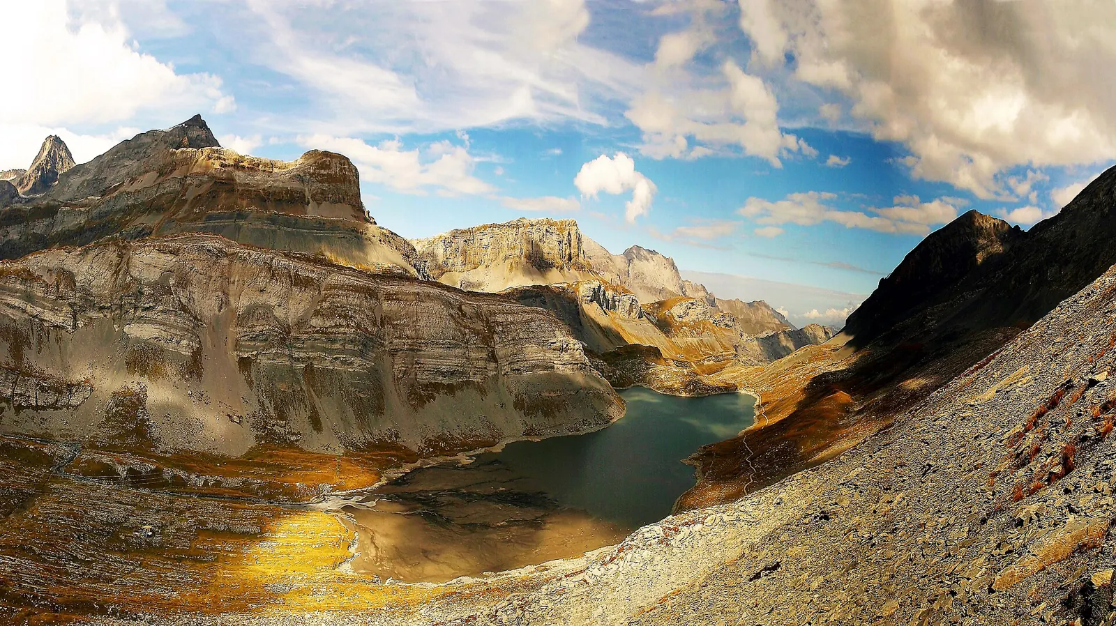 Le lac de Daube au col de la Gemmi, au-dessus de Loèche-les-Bains