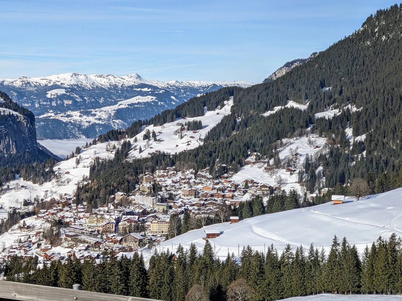 Car-free Wengen in winter