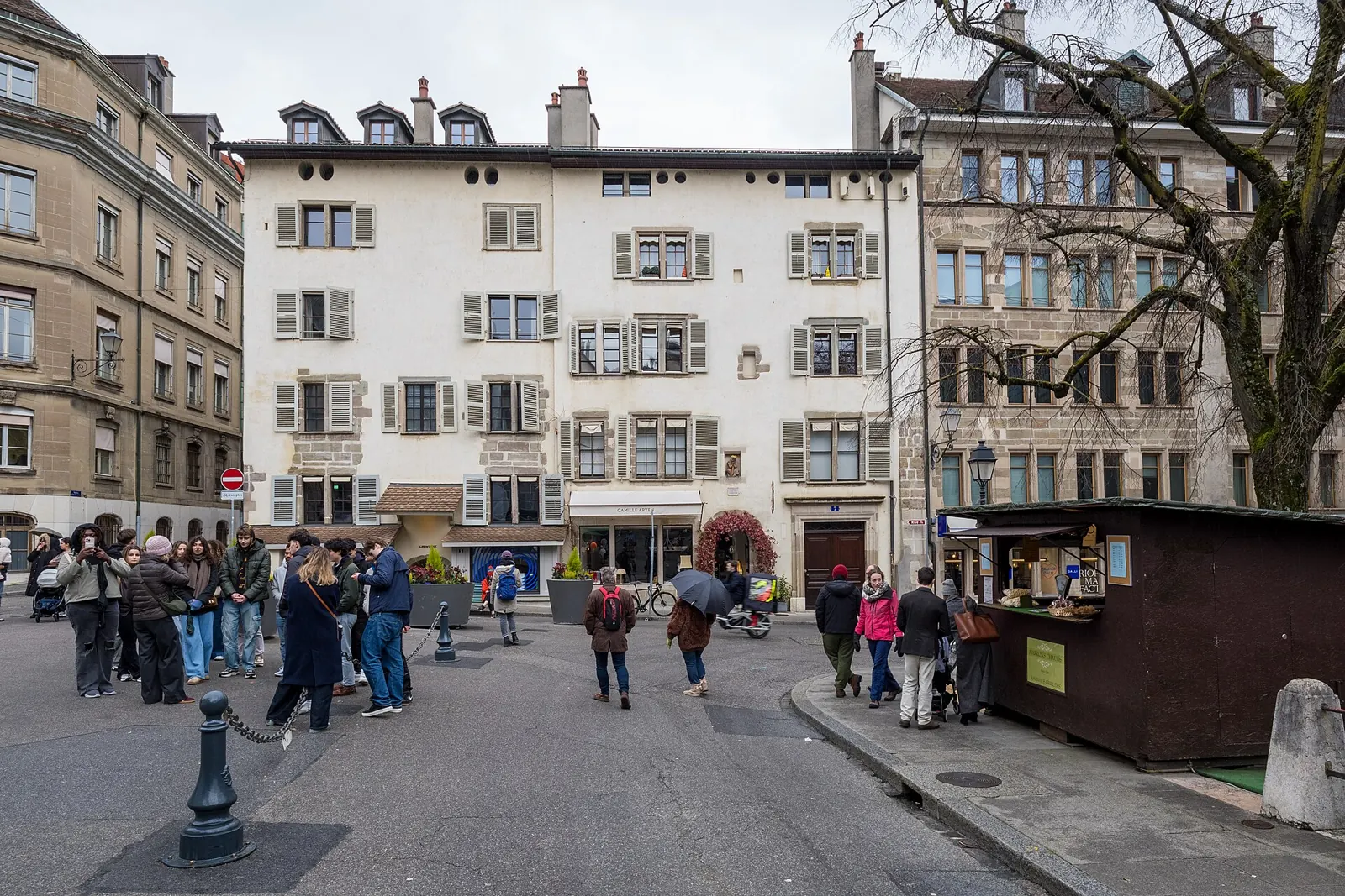 The Place du Bourg-de-Four in Geneva's old town, a quiet area to stay