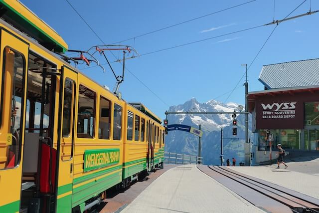 How to get to Wengen
